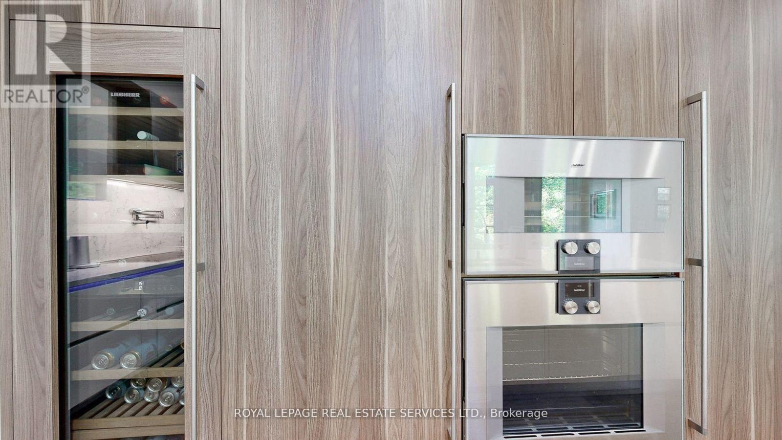 1286 Cambridge Drive, Oakville, Ontario L6J 1S1 - Photo 10 - W12518168