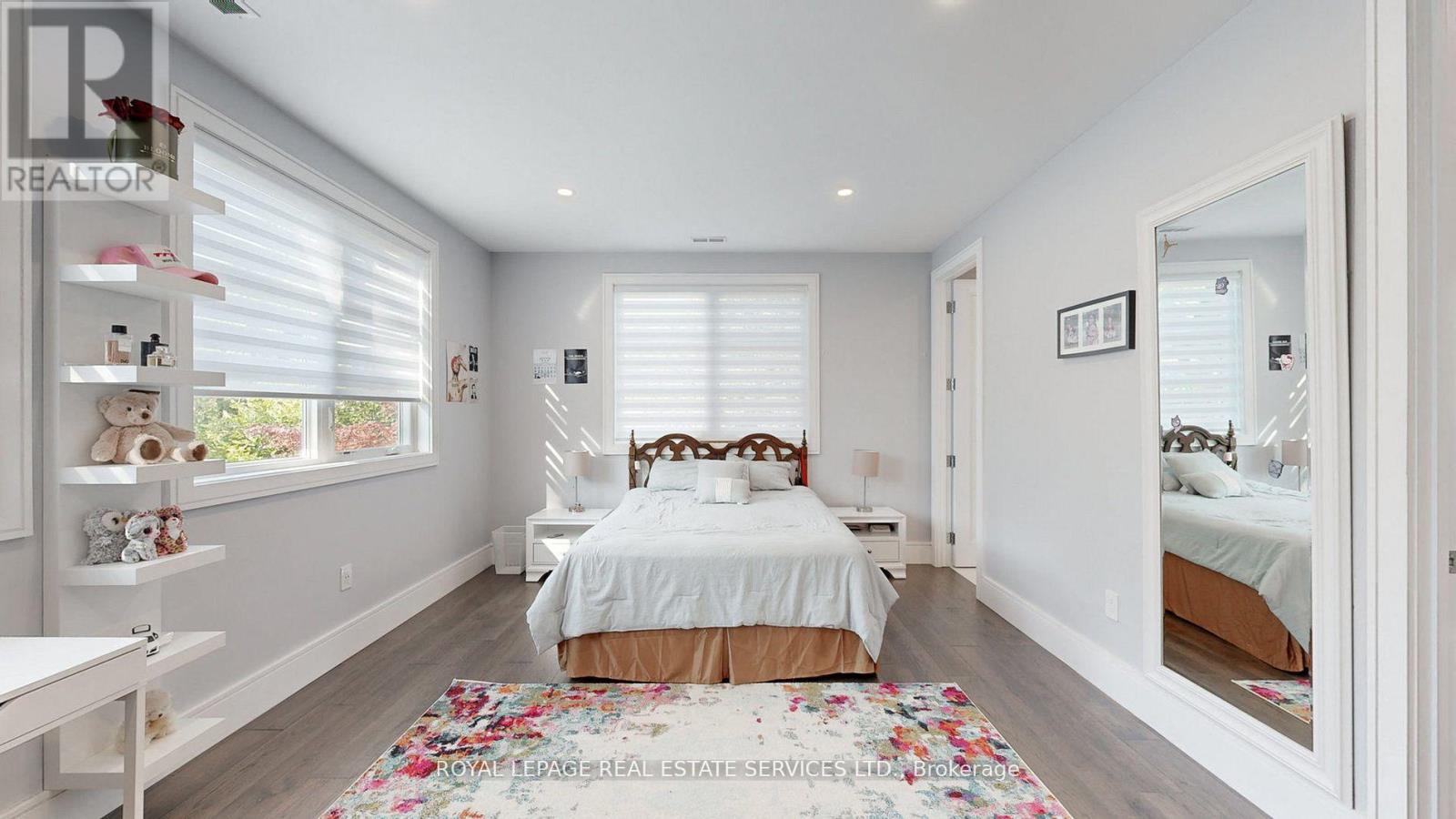 1286 Cambridge Drive, Oakville, Ontario L6J 1S1 - Photo 16 - W12518168