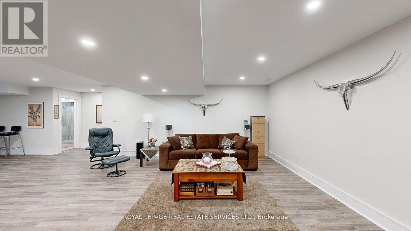 1286 Cambridge Drive, Oakville, Ontario L6J 1S1 - Photo 23 - W12518168