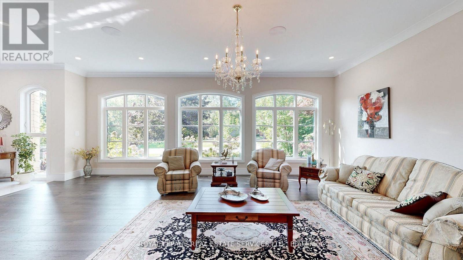 1286 Cambridge Drive, Oakville, Ontario L6J 1S1 - Photo 5 - W12518168