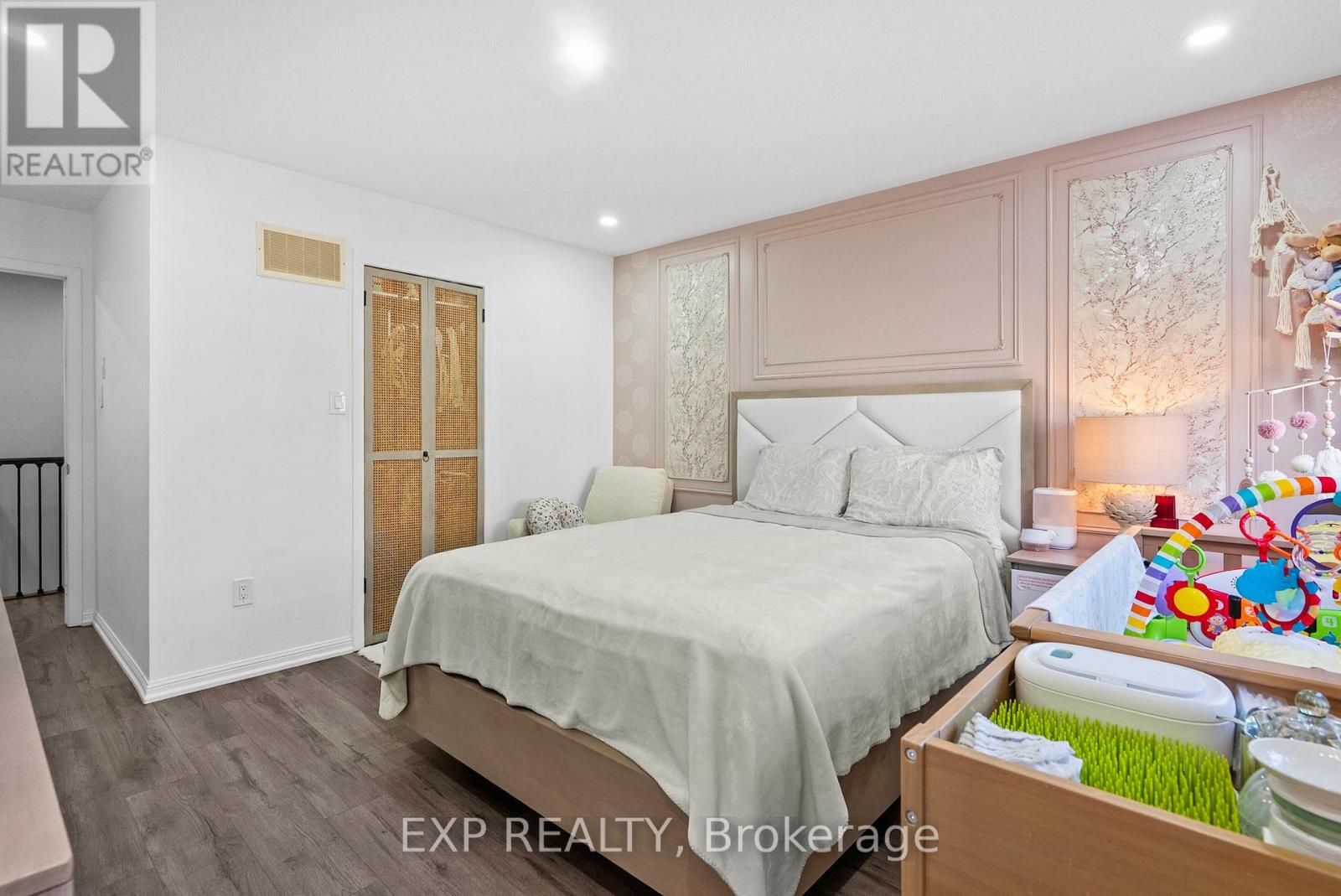 146 Vanhorne Close, Brampton, Ontario  L7A 0G2 - Photo 22 - W12518170