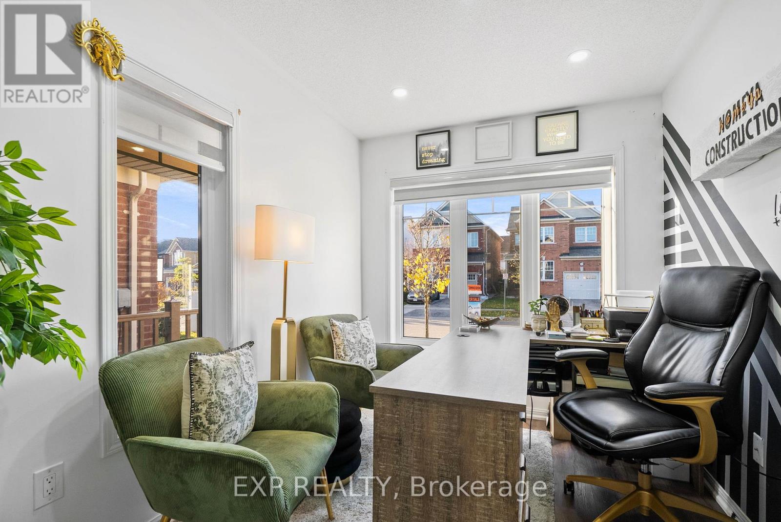 146 Vanhorne Close, Brampton, Ontario  L7A 0G2 - Photo 5 - W12518170