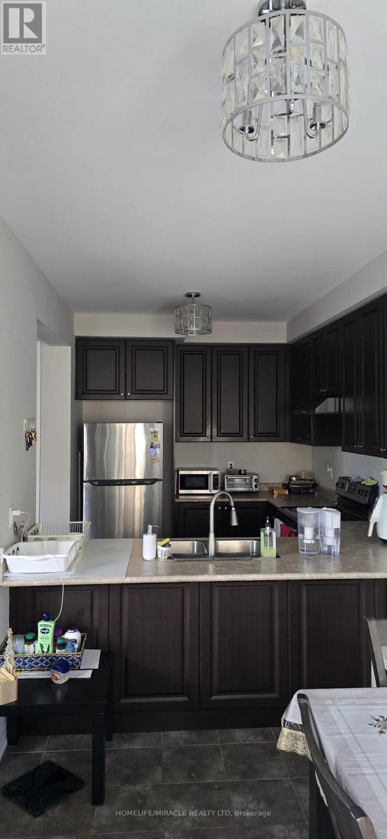 6 Ridge Drive, Caledon, Ontario L7K 0G2 - Photo 3 - W12518176