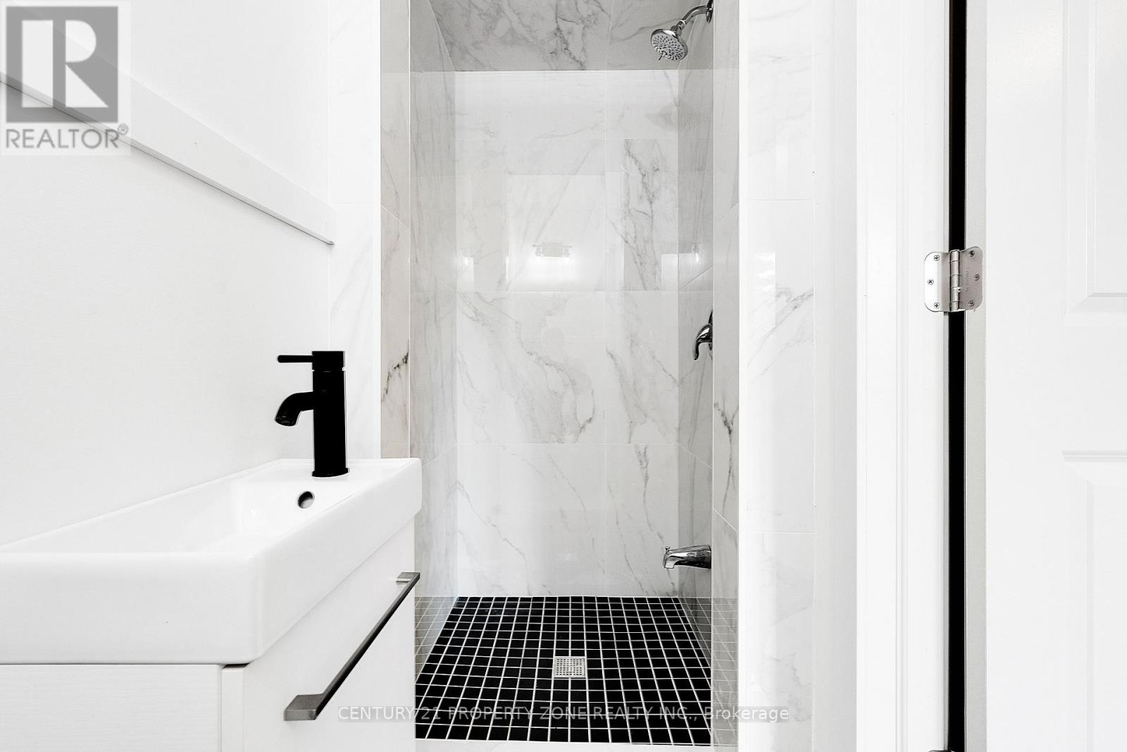 380 Summerchase Drive, Oakville, Ontario L6H 5T7 - Photo 33 - W12518224