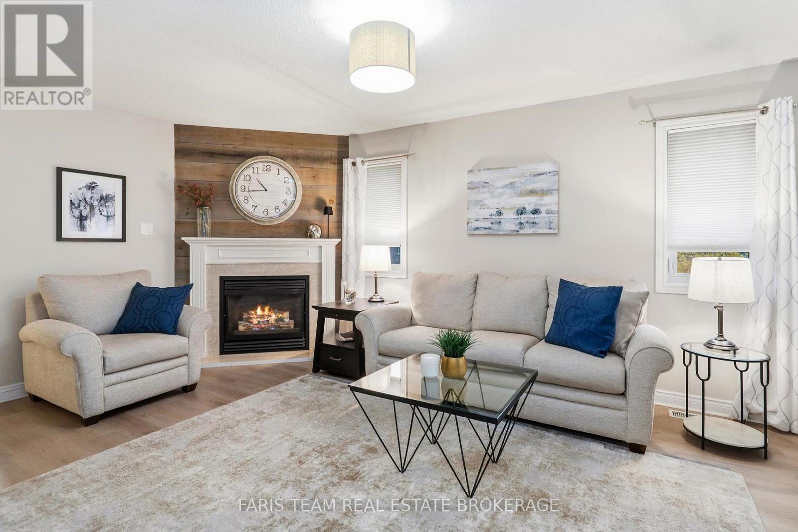 2 Forest Edge Crescent, East Gwillimbury, Ontario  L9N 1R8 - Photo 13 - N12460085