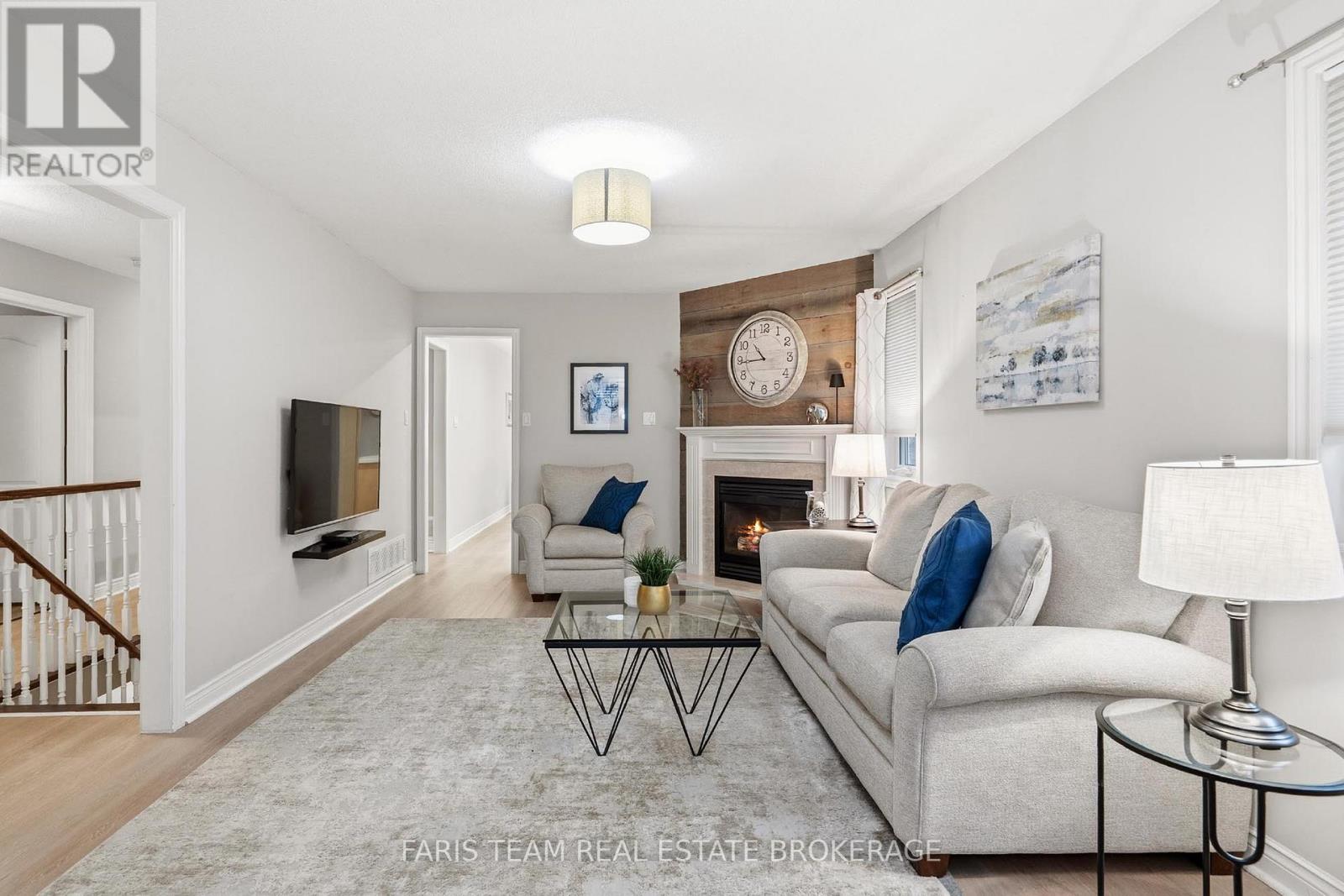 2 Forest Edge Crescent, East Gwillimbury, Ontario  L9N 1R8 - Photo 12 - N12460085