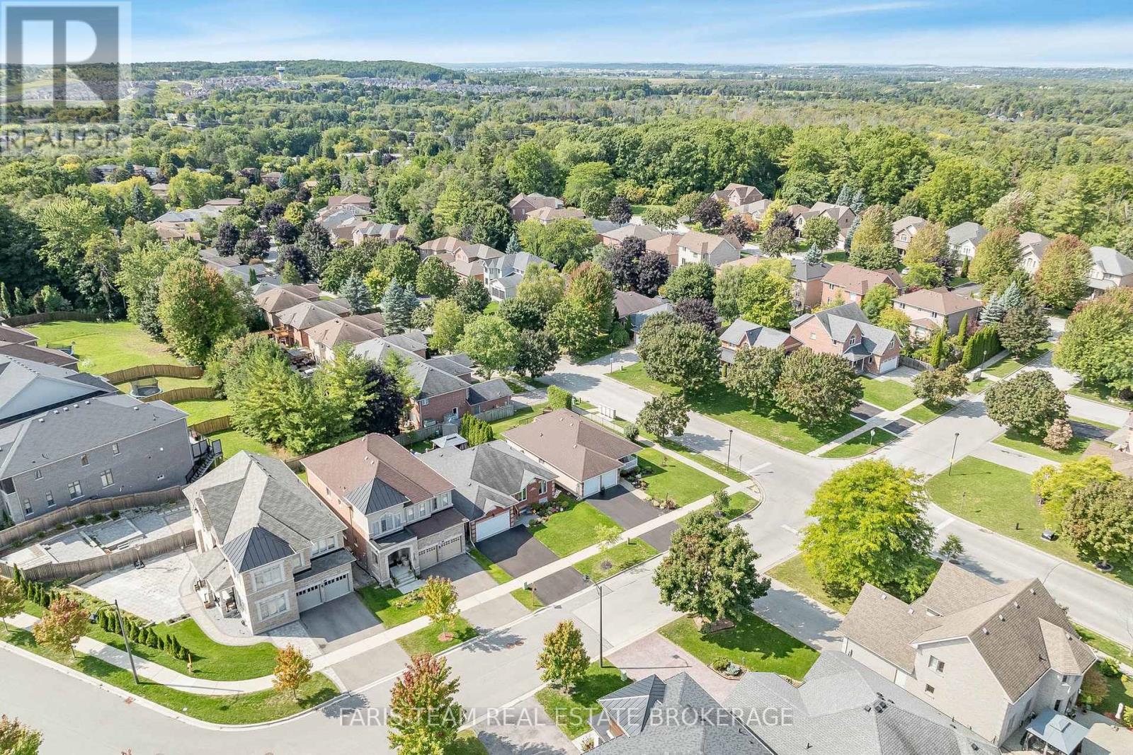 2 Forest Edge Crescent, East Gwillimbury, Ontario  L9N 1R8 - Photo 37 - N12460085
