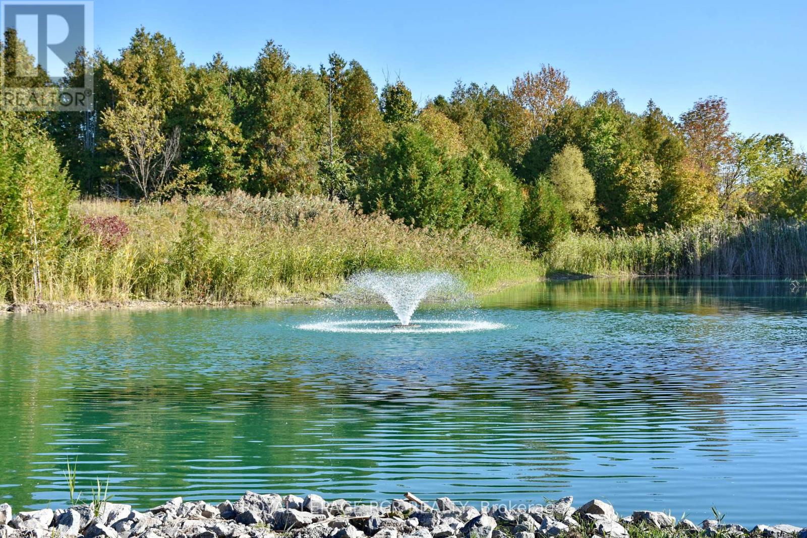 9 Indiana Avenue, Wasaga Beach, Ontario  L0L 2P0 - Photo 32 - S12333053