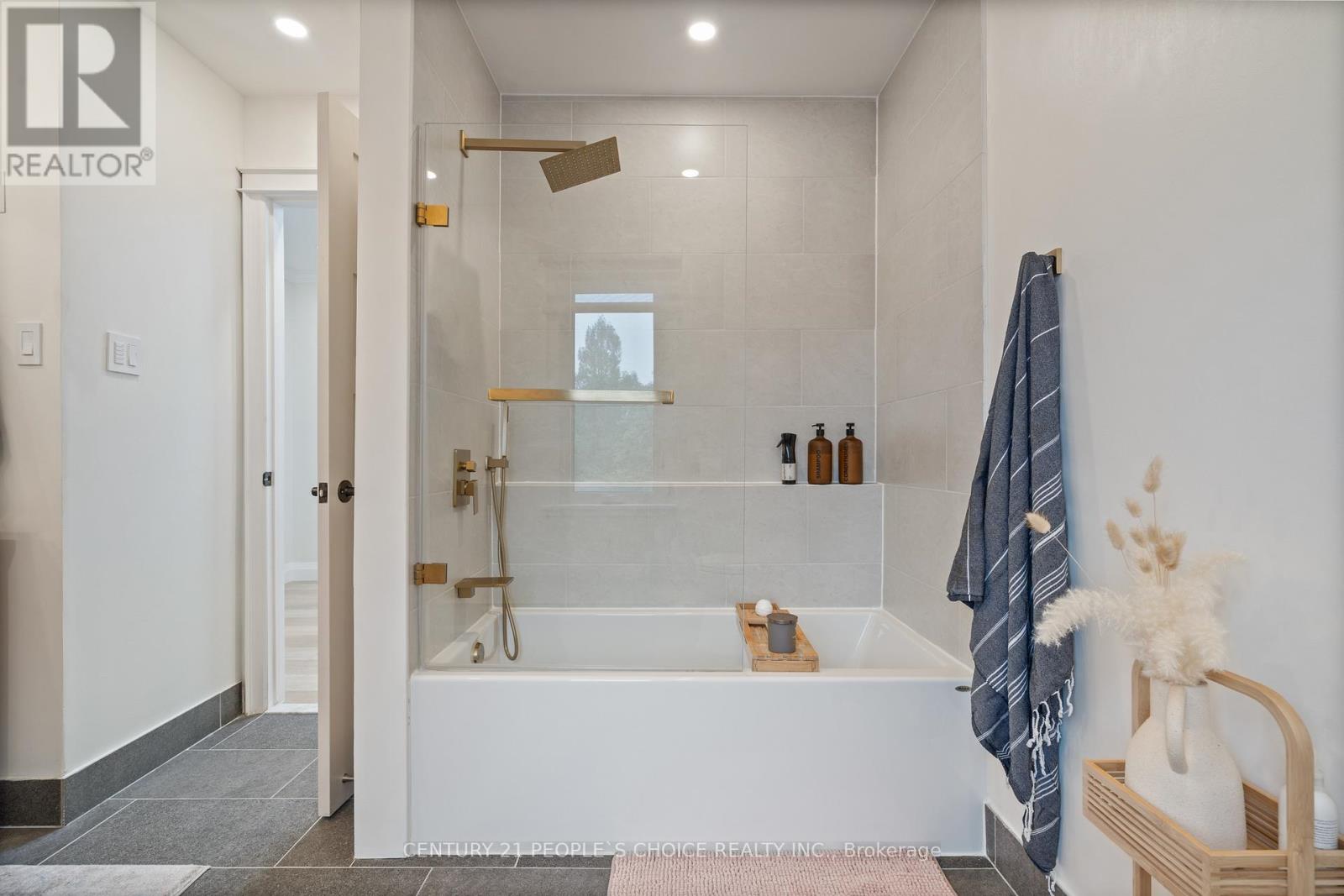 7 Carl Crescent, Hamilton, Ontario L0R 2H4 - Photo 22 - X12455168