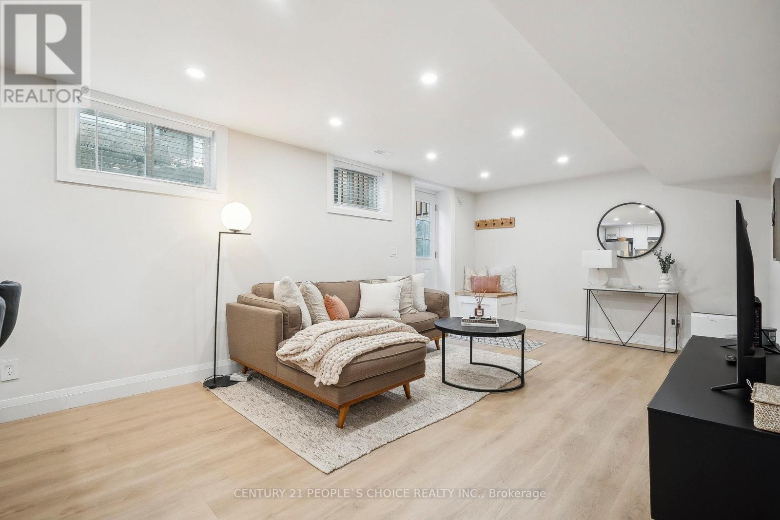 7 Carl Crescent, Hamilton, Ontario L0R 2H4 - Photo 28 - X12455168