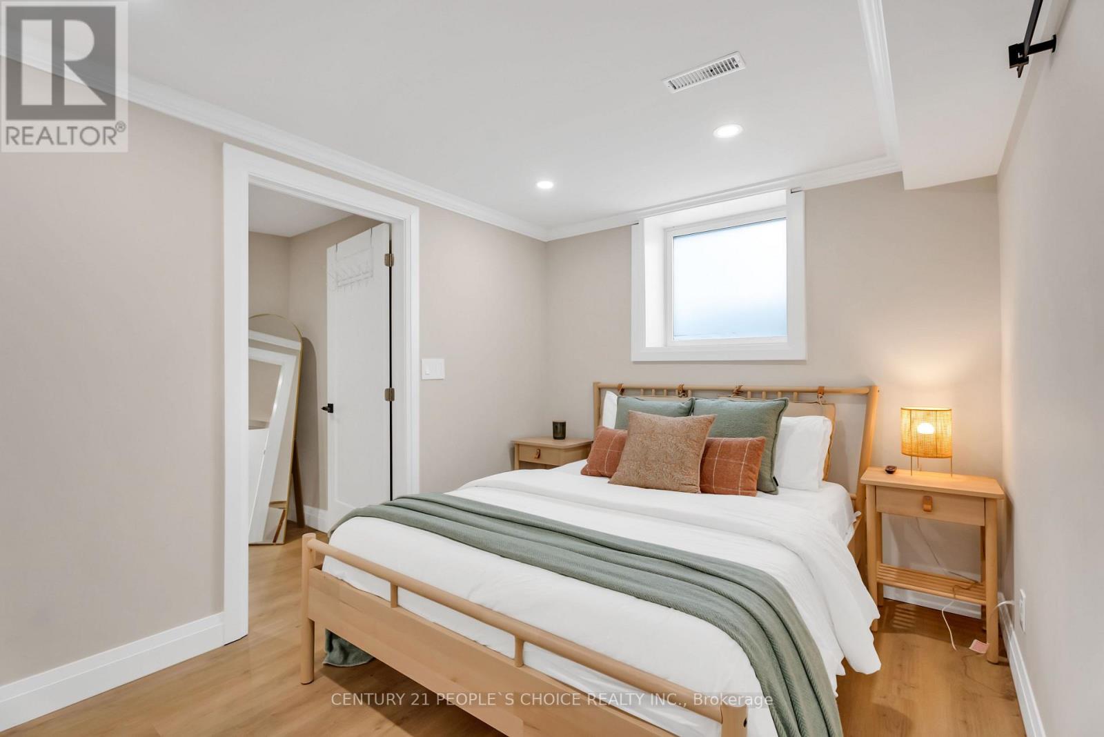 7 Carl Crescent, Hamilton, Ontario L0R 2H4 - Photo 31 - X12455168