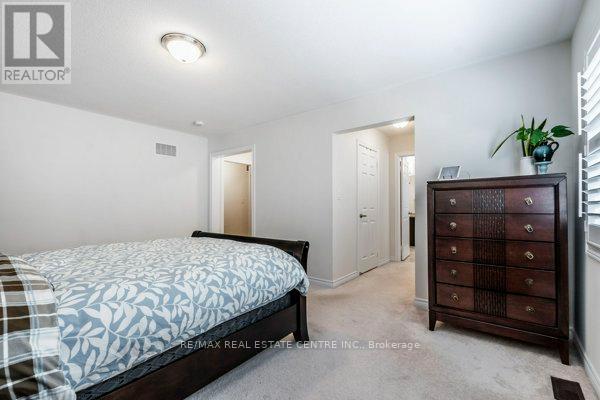 50 Royal Fern Crescent, Caledon, Ontario  L7C 4H1 - Photo 36 - W12478409