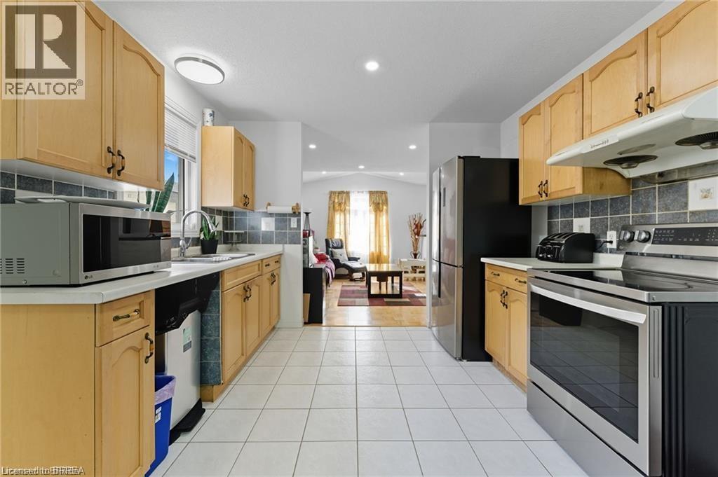 167 Forest Road, Brantford, Ontario  N3S 7L5 - Photo 9 - 40786311