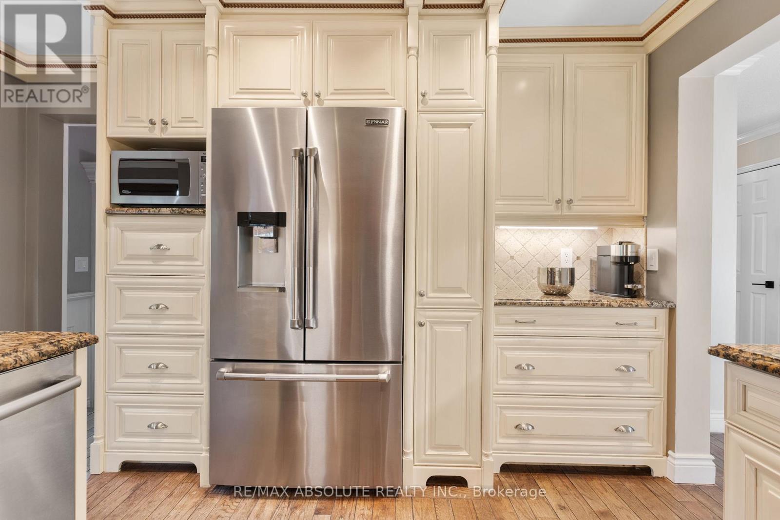 3 Buttonwood Trail, Ottawa, Ontario  K2S 1C9 - Photo 15 - X12518290