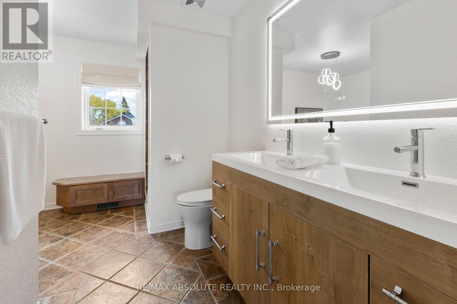 3 Buttonwood Trail, Ottawa, Ontario  K2S 1C9 - Photo 27 - X12518290