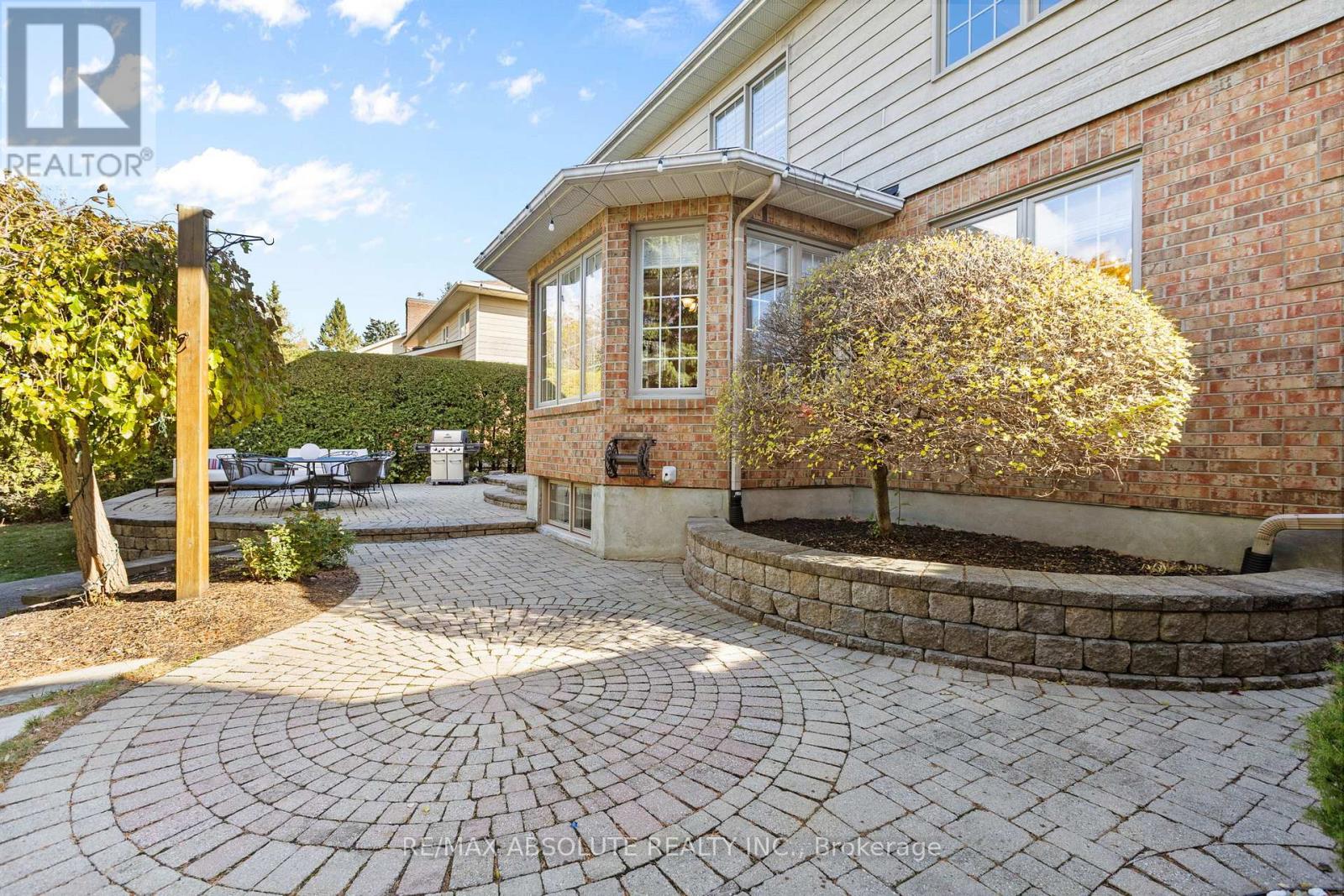 3 Buttonwood Trail, Ottawa, Ontario  K2S 1C9 - Photo 36 - X12518290