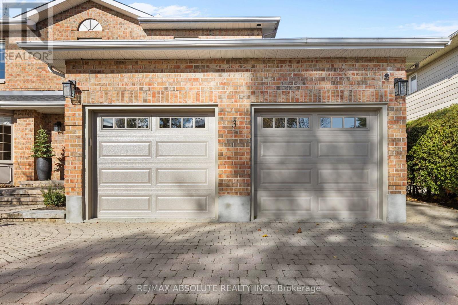 3 Buttonwood Trail, Ottawa, Ontario  K2S 1C9 - Photo 4 - X12518290