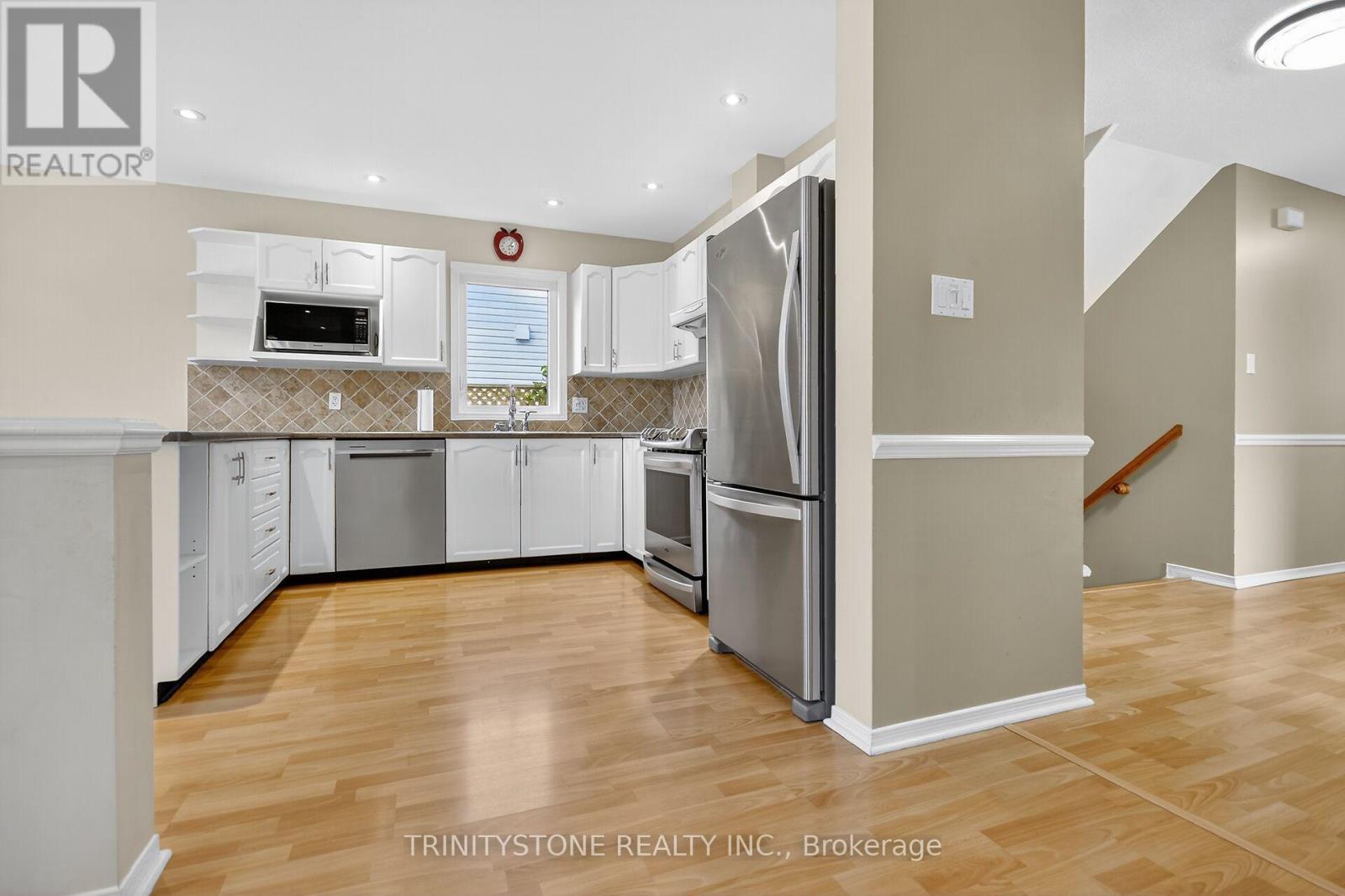 11 Whalings Circle, Ottawa, Ontario  K2S 1S4 - Photo 19 - X12518348