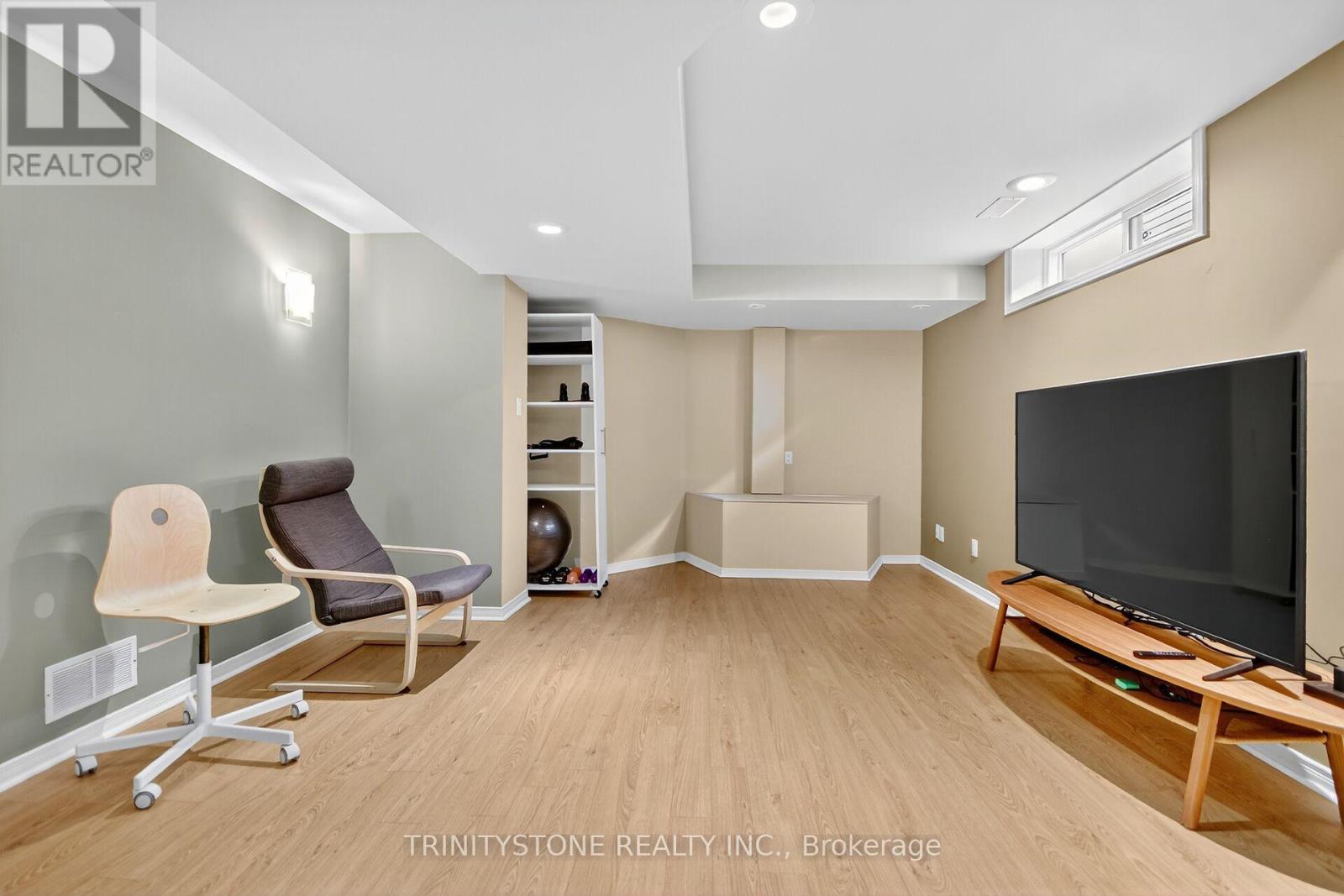 11 Whalings Circle, Ottawa, Ontario  K2S 1S4 - Photo 44 - X12518348