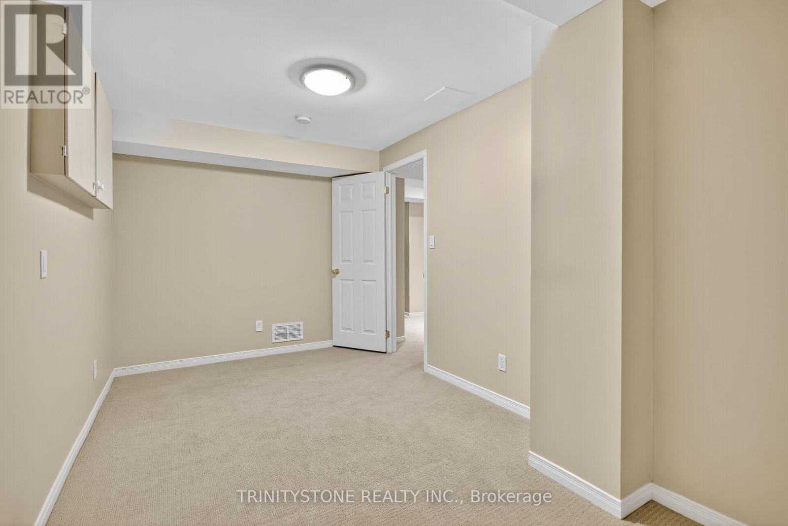 11 Whalings Circle, Ottawa, Ontario  K2S 1S4 - Photo 49 - X12518348