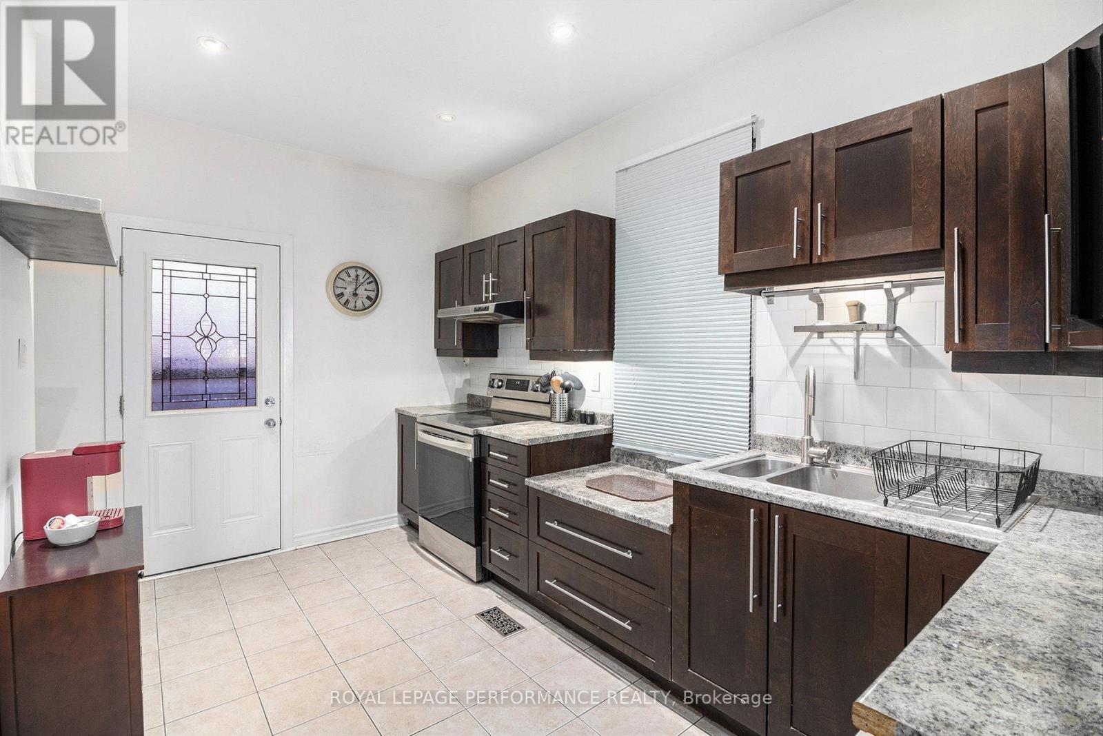 55 Argyle Avenue, Ottawa, Ontario  K2P 1B3 - Photo 8 - X12518398