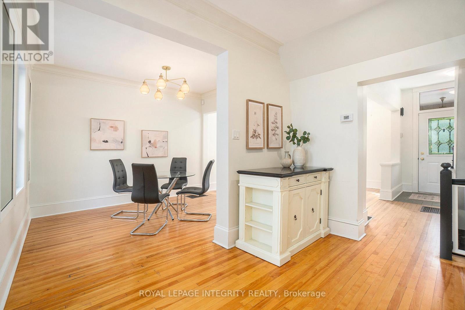 115 Springhurst Avenue, Ottawa, Ontario  K1S 0E3 - Photo 7 - X12518416