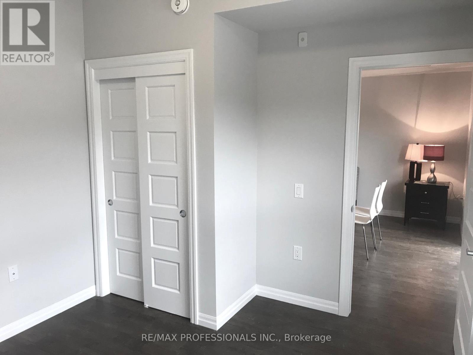 216 - 35 Kingsbury Square, Guelph, Ontario  N1L 1E6 - Photo 23 - X12518122