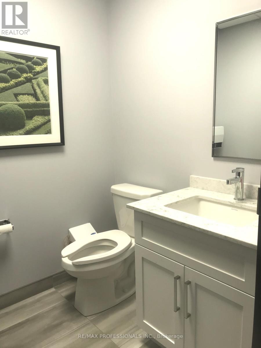 216 - 35 Kingsbury Square, Guelph, Ontario  N1L 1E6 - Photo 25 - X12518122