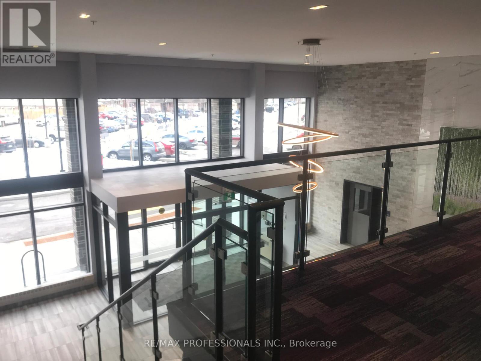 216 - 35 Kingsbury Square, Guelph, Ontario  N1L 1E6 - Photo 5 - X12518122