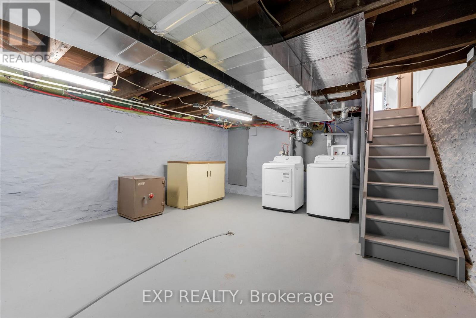 9 Ford Street, Hamilton, Ontario  L8N 2P4 - Photo 23 - X12518144