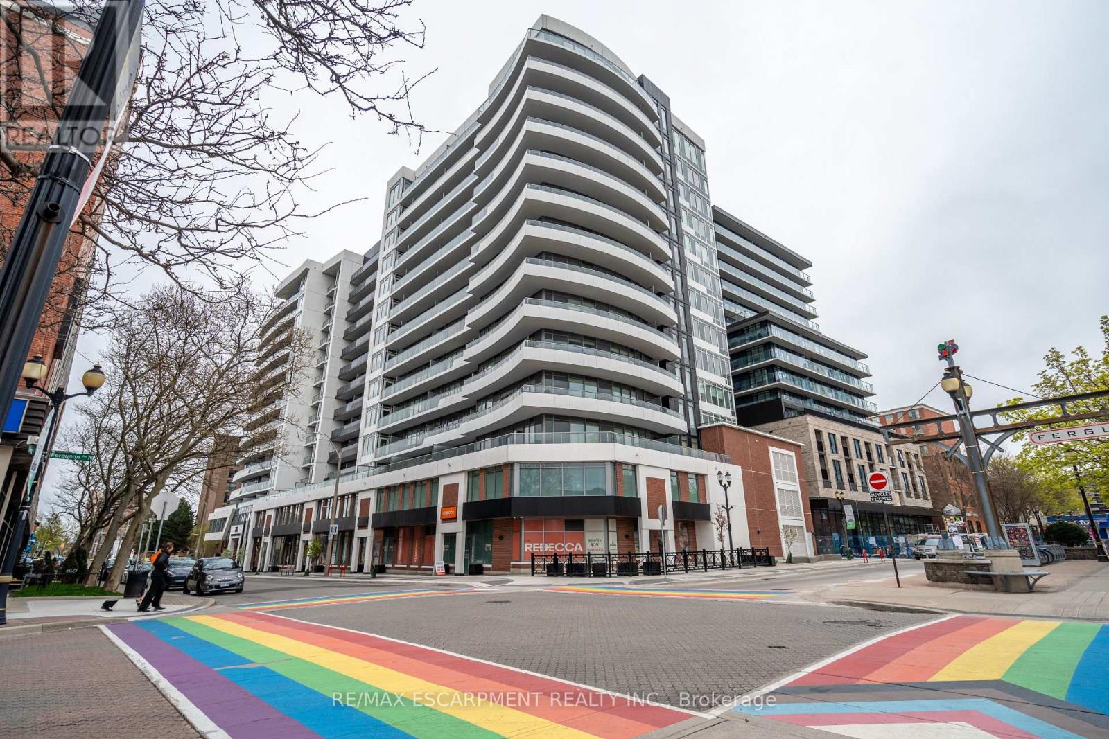 722 - 212 King William Street, Hamilton, Ontario  L9B 1K8 - Photo 2 - X12518154