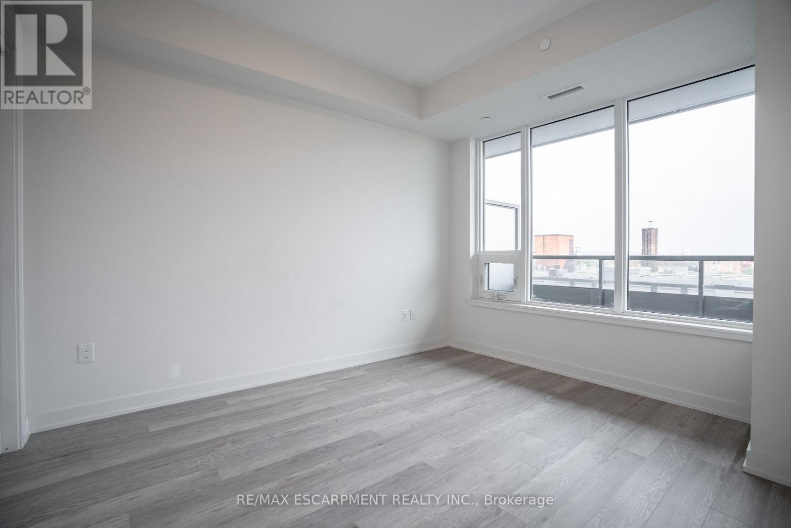 722 - 212 King William Street, Hamilton, Ontario  L9B 1K8 - Photo 7 - X12518154