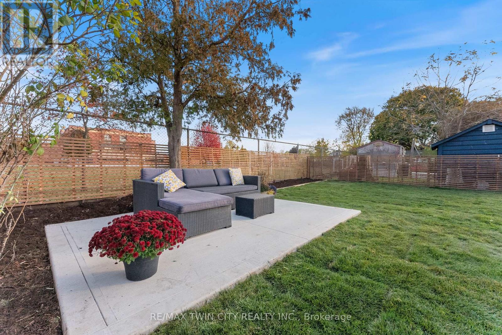 25 Dundee Street, Brantford, Ontario  N3R 4M2 - Photo 35 - X12518194