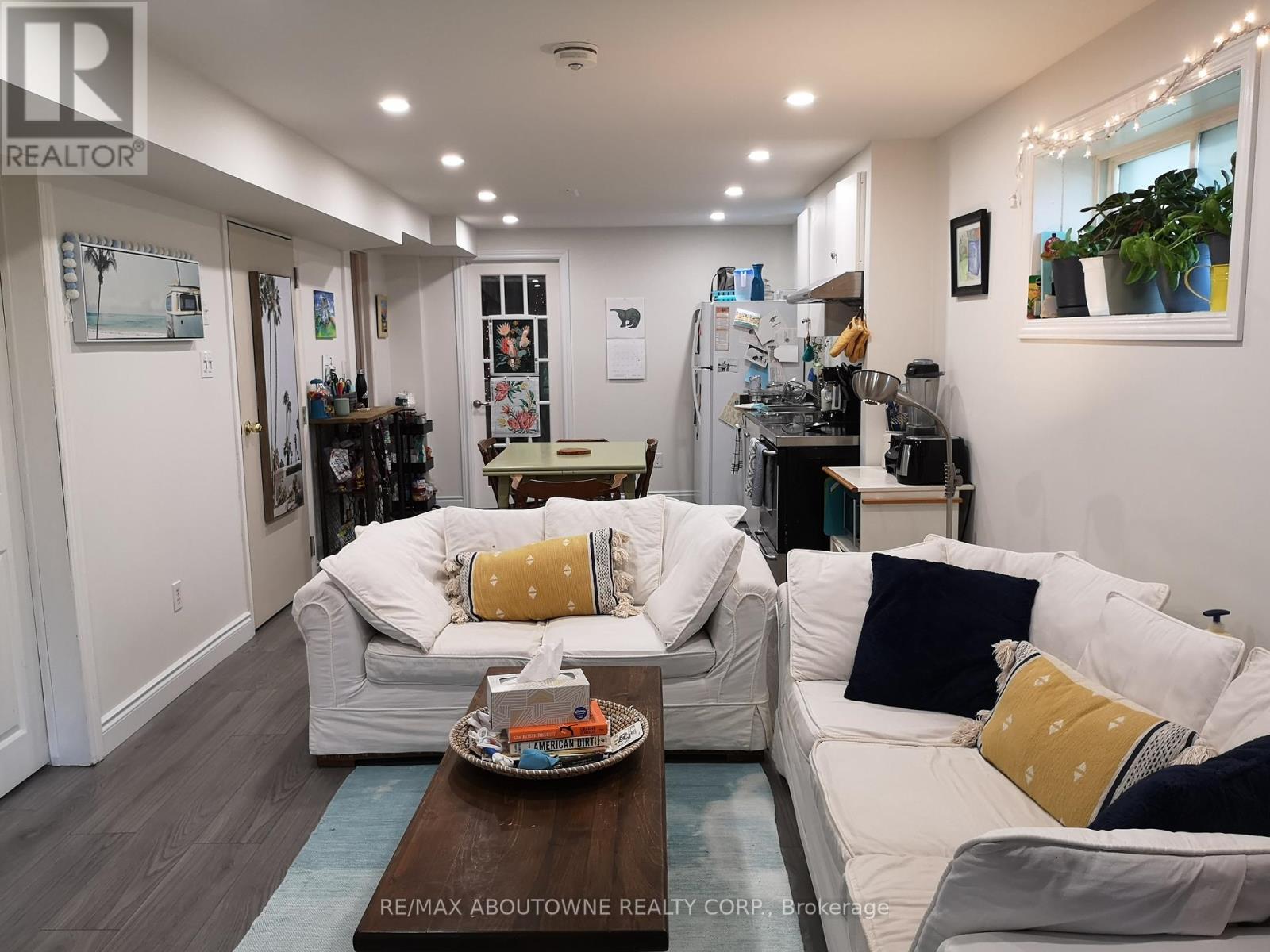 53 BOULDER CRESCENT, Guelph, Ontario