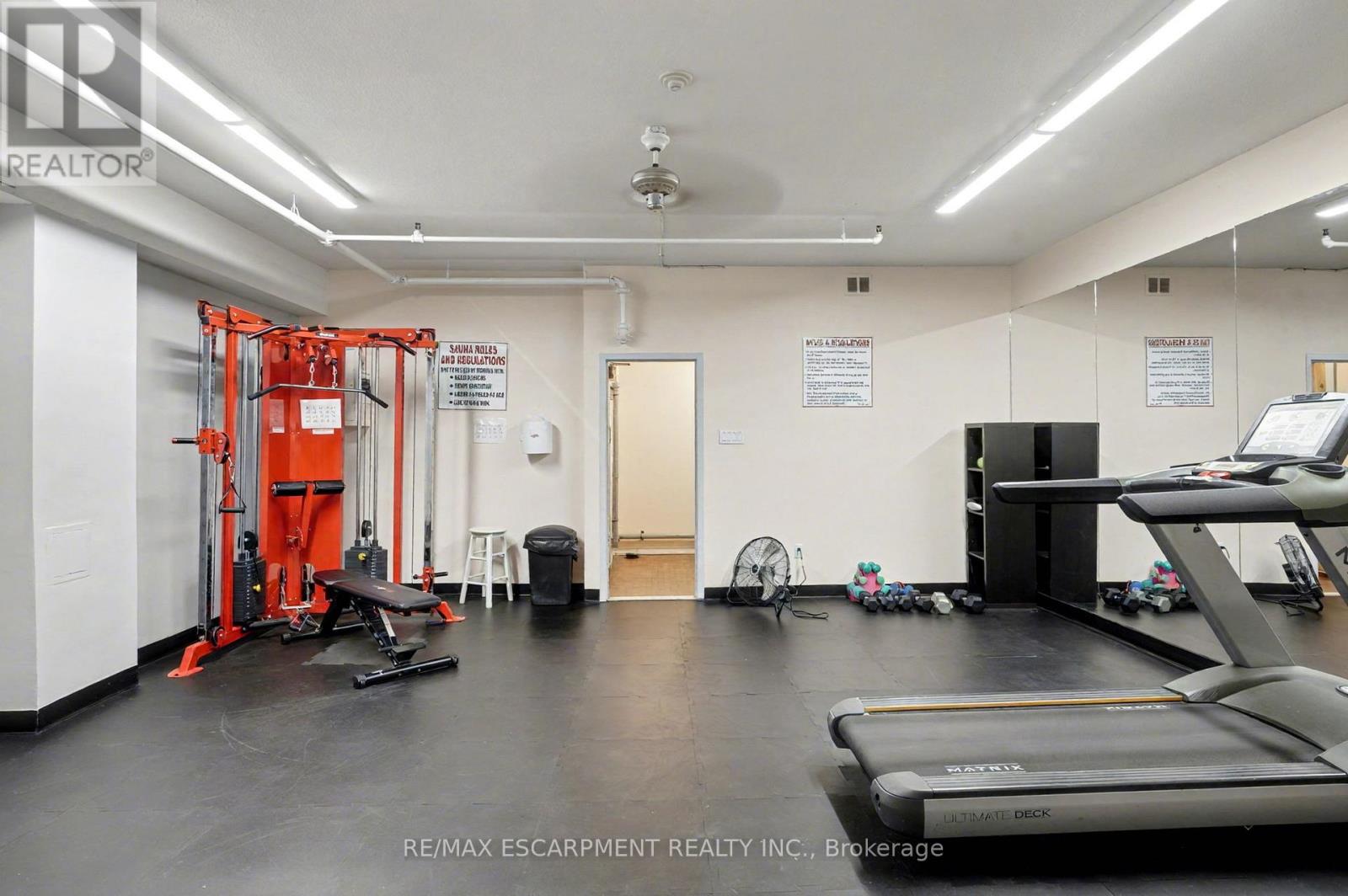 1001 - 15 Nicklaus Drive, Hamilton, Ontario  L8K 5J5 - Photo 16 - X12518268