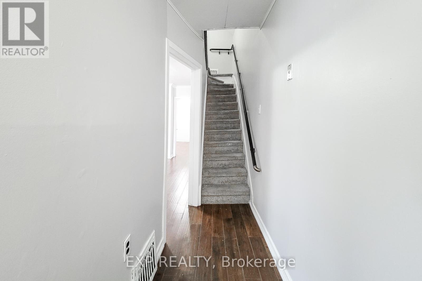 101 Sherman Avenue N, Hamilton, Ontario  L8L 6M3 - Photo 13 - X12518270