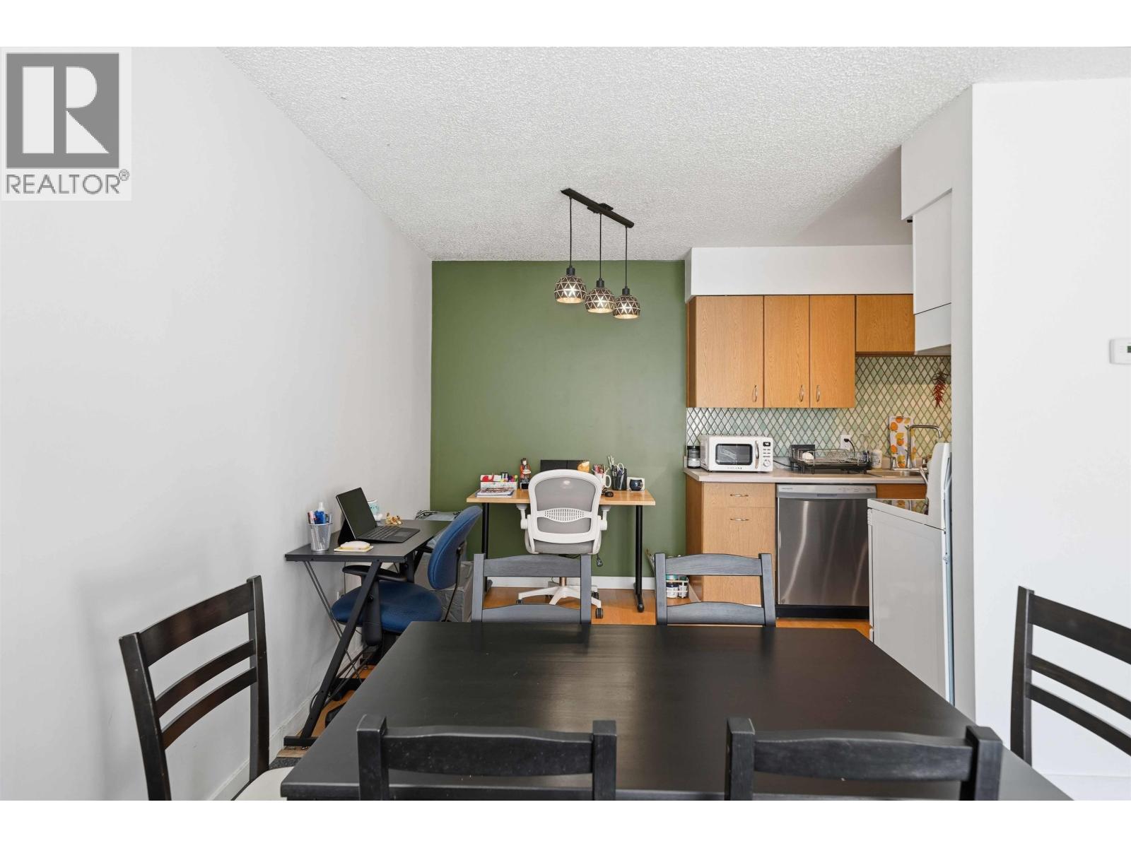 305 428 Agnes Street, New Westminster, British Columbia  V3L 1G1 - Photo 7 - R3065446