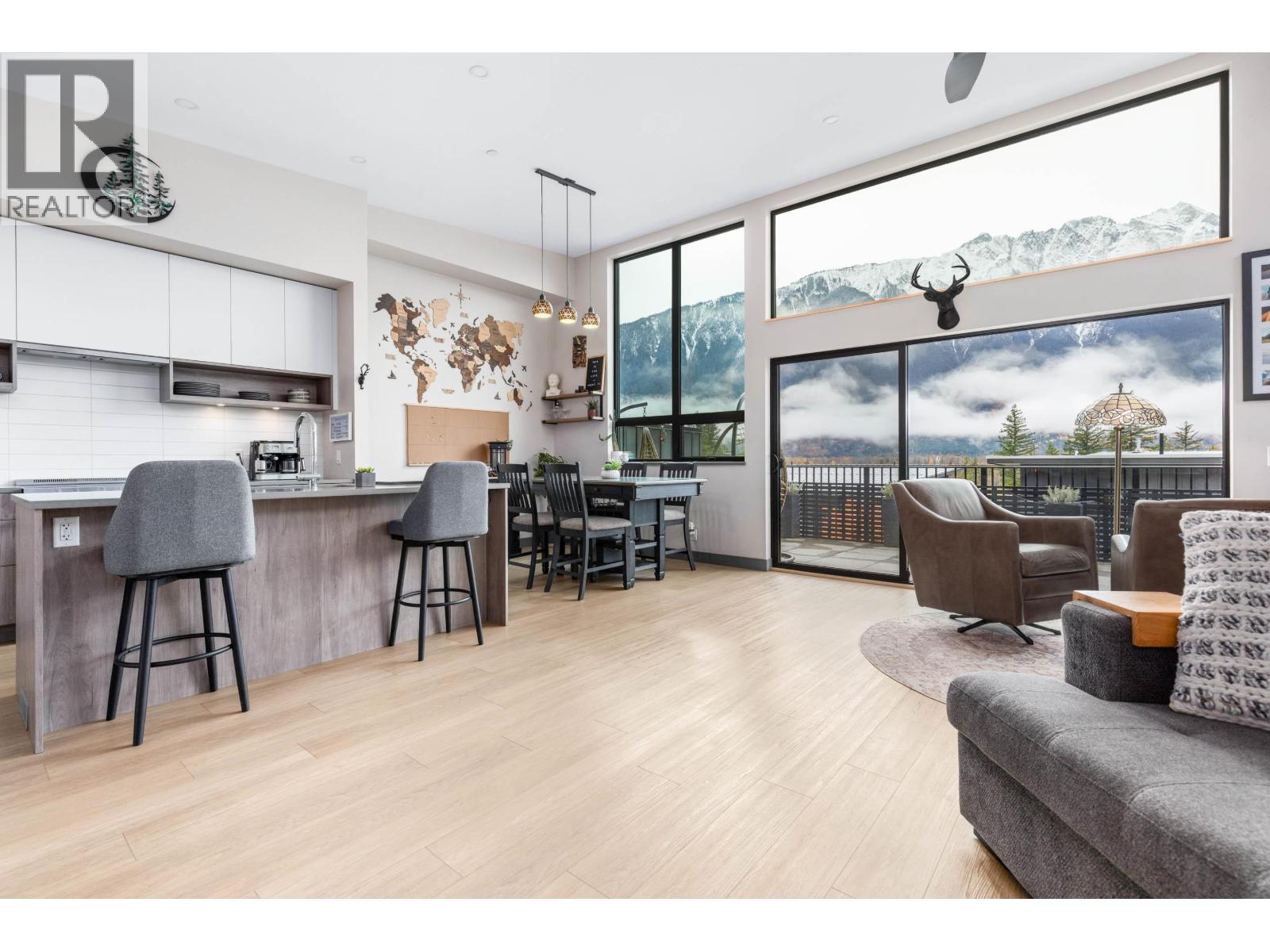 50 4000 Sunstone Way, Pemberton, British Columbia V0N 2L3 - Photo 2 - R3065470