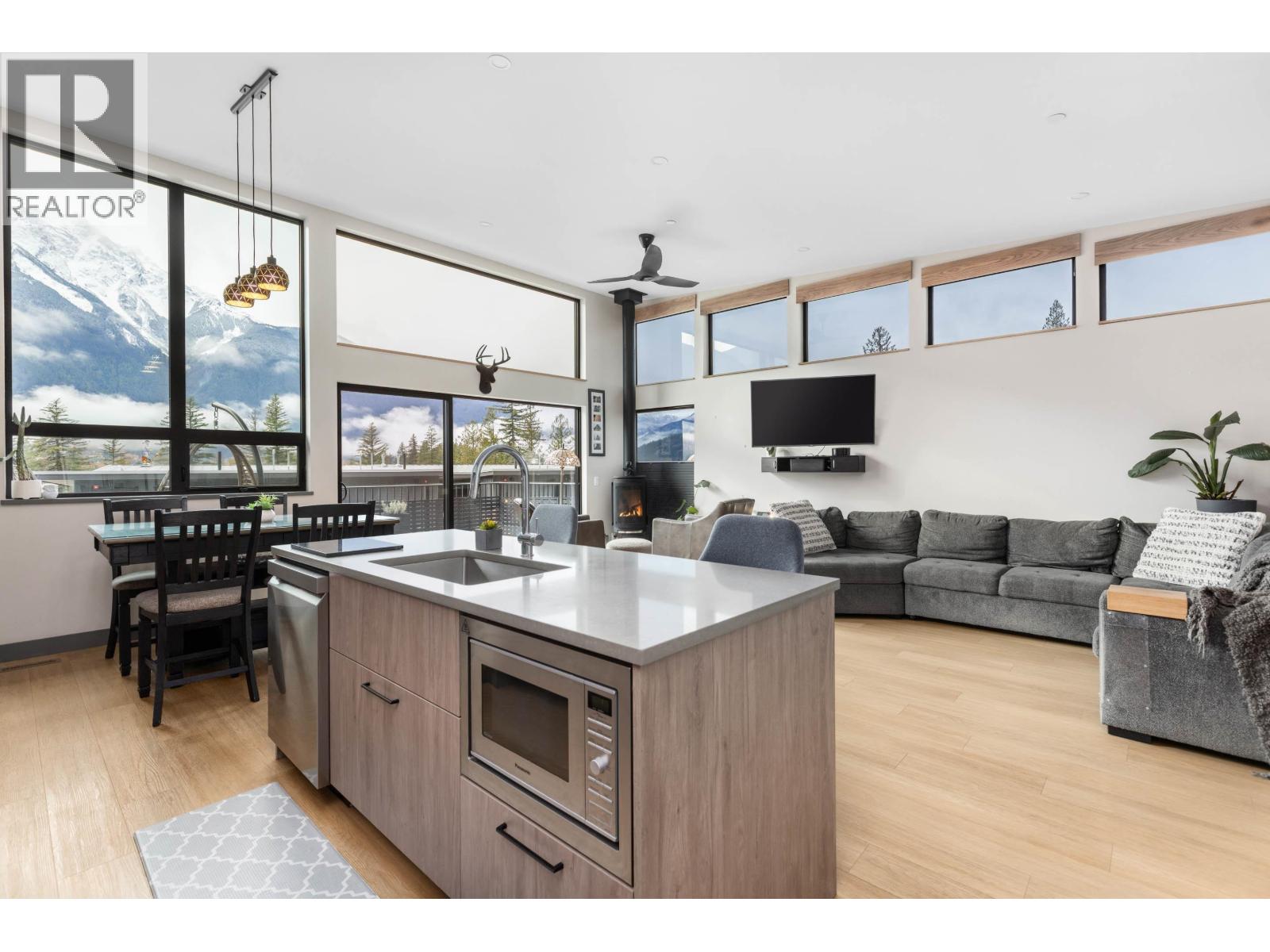 50 4000 Sunstone Way, Pemberton, British Columbia V0N 2L3 - Photo 8 - R3065470