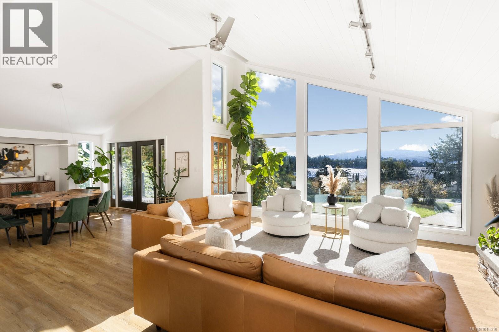 11321 Chalet Rd, North Saanich, British Columbia  V8L 5M1 - Photo 8 - 1019010