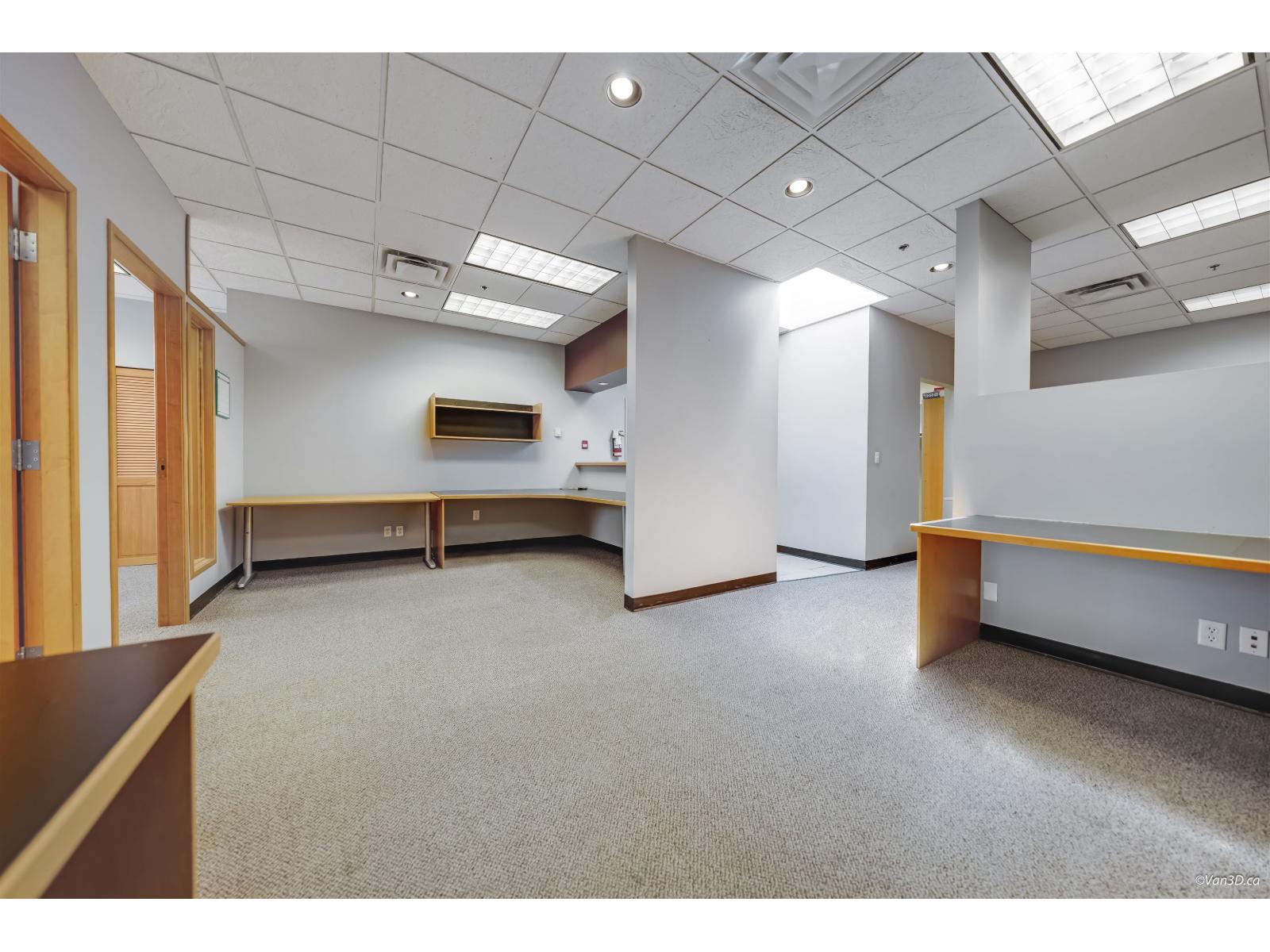 205 15272 Croydon Drive, Surrey, British Columbia  V3Z 0Z5 - Photo 4 - C8073624