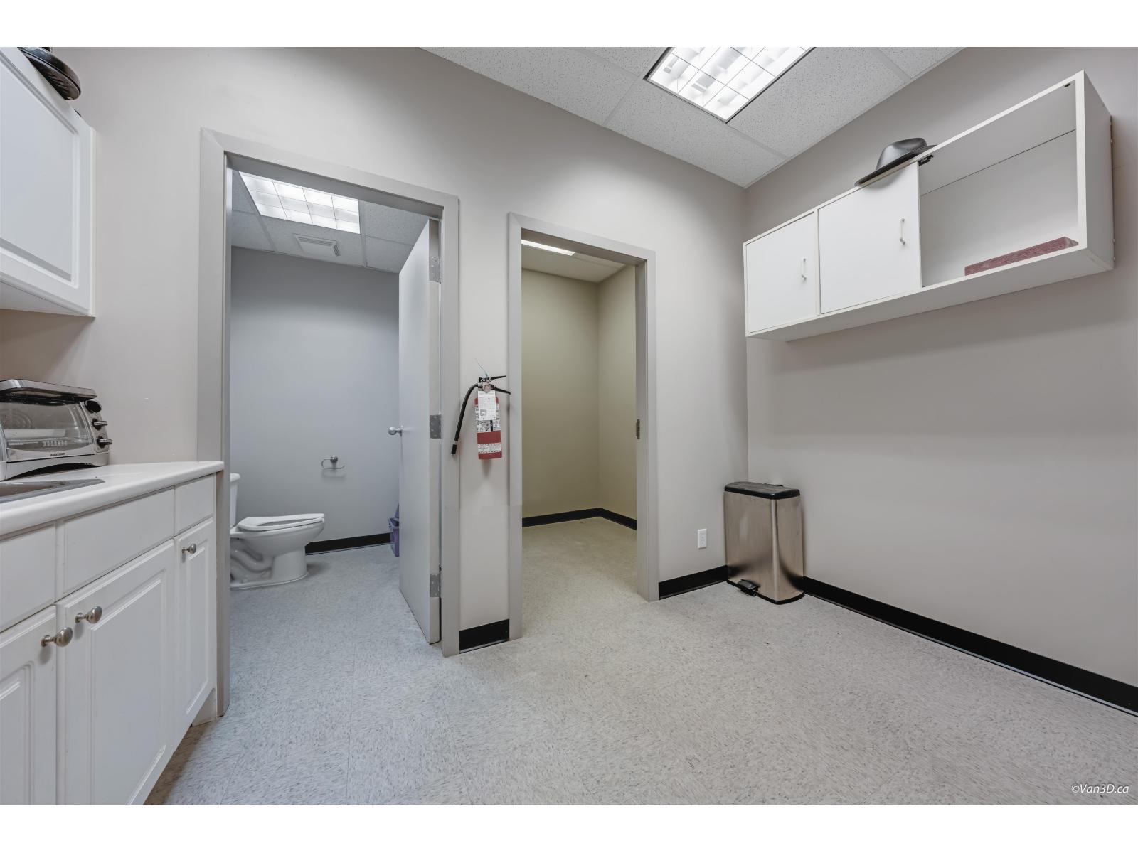 205 15272 Croydon Drive, Surrey, British Columbia  V3Z 0Z5 - Photo 33 - C8073624