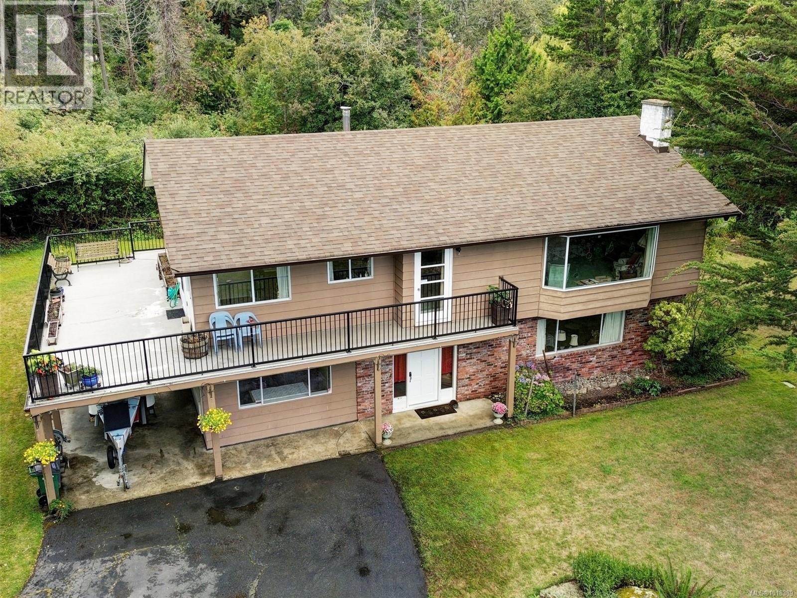 1575 Mileva Lane, Saanich, British Columbia  V8N 2V6 - Photo 11 - 1018389