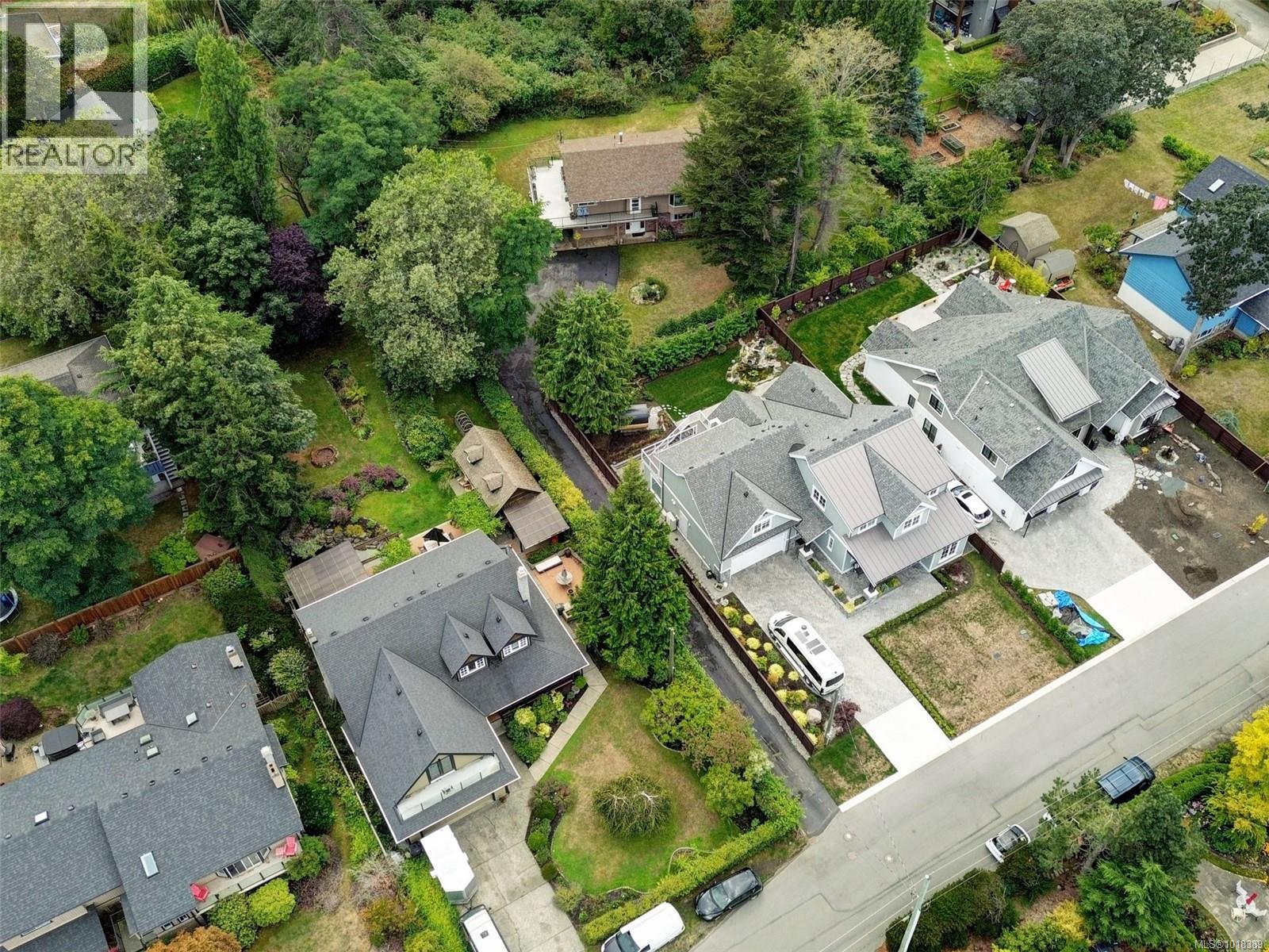 1575 Mileva Lane, Saanich, British Columbia  V8N 2V6 - Photo 16 - 1018389