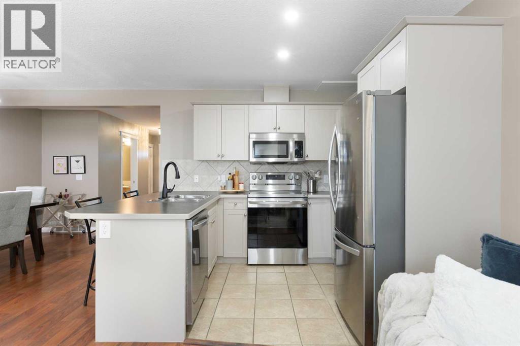 90 Cimarron Trail, Okotoks, Alberta  T1S 2G9 - Photo 16 - A2267796