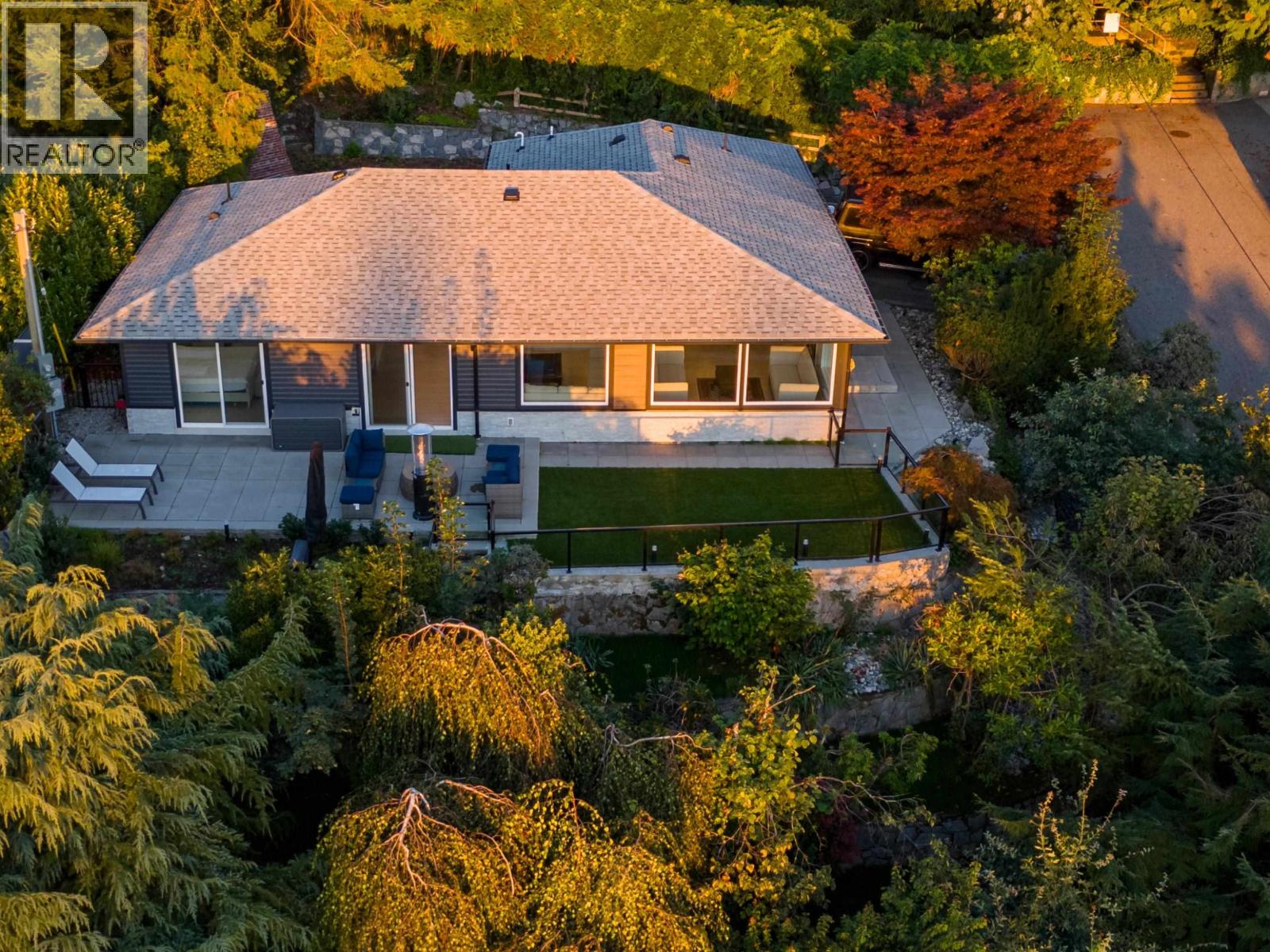 3812 Dalkeith Drive, North Vancouver, British Columbia V7N 3N6 - Photo 22 - R3065444