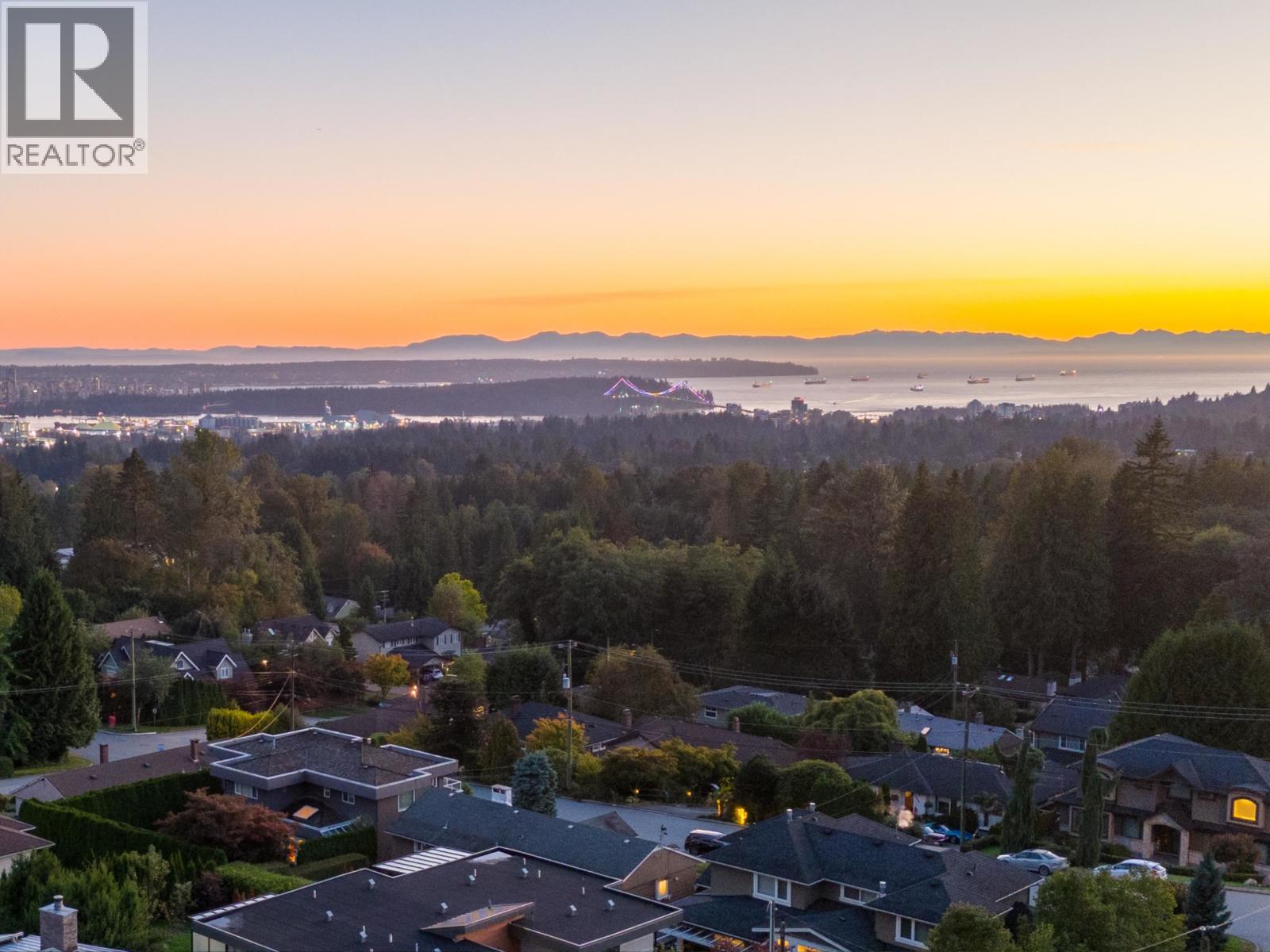 3812 Dalkeith Drive, North Vancouver, British Columbia V7N 3N6 - Photo 5 - R3065444