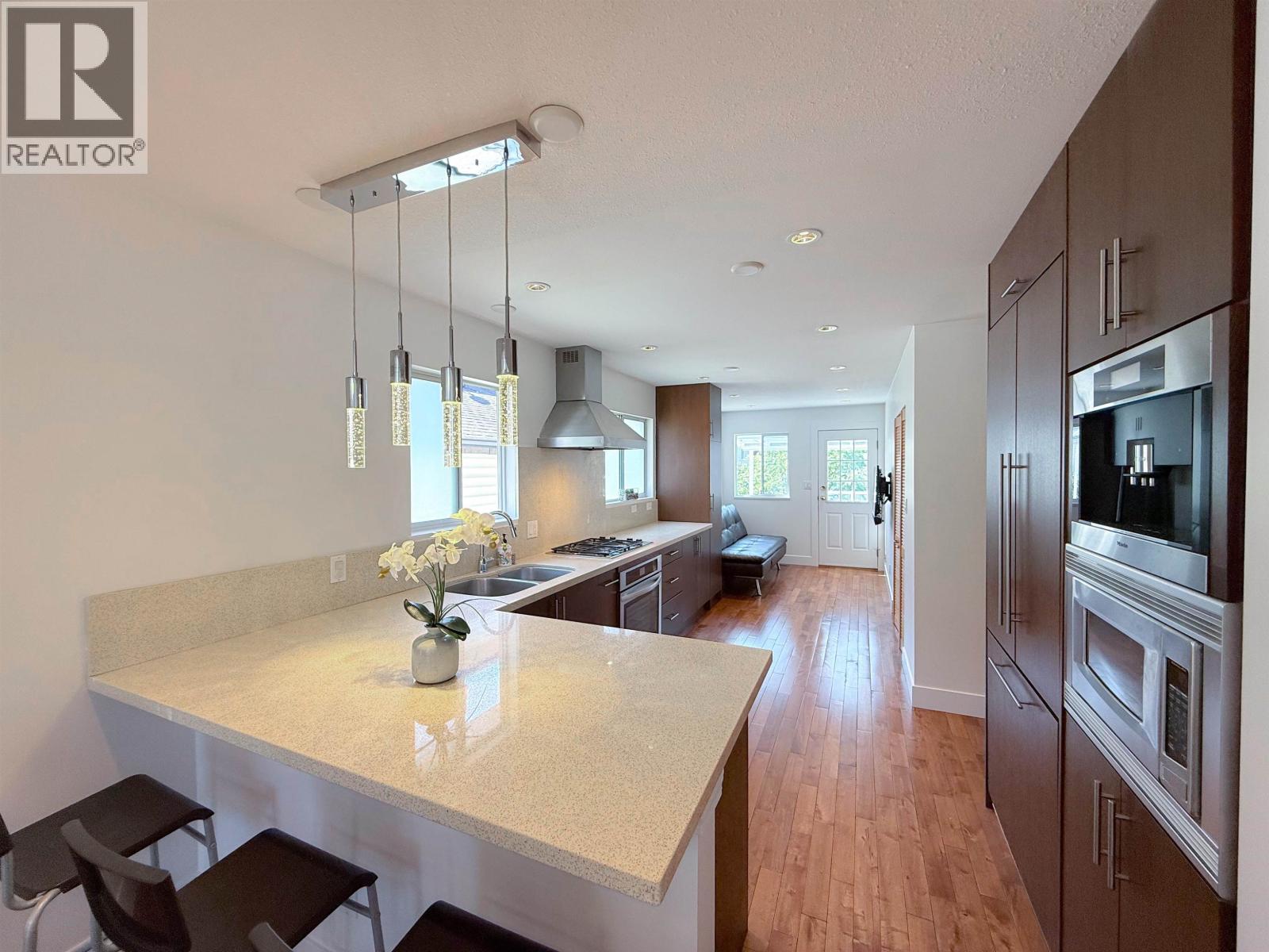 1717 Tatlow Avenue, North Vancouver, British Columbia V7P 3A1 - Photo 12 - R3065447