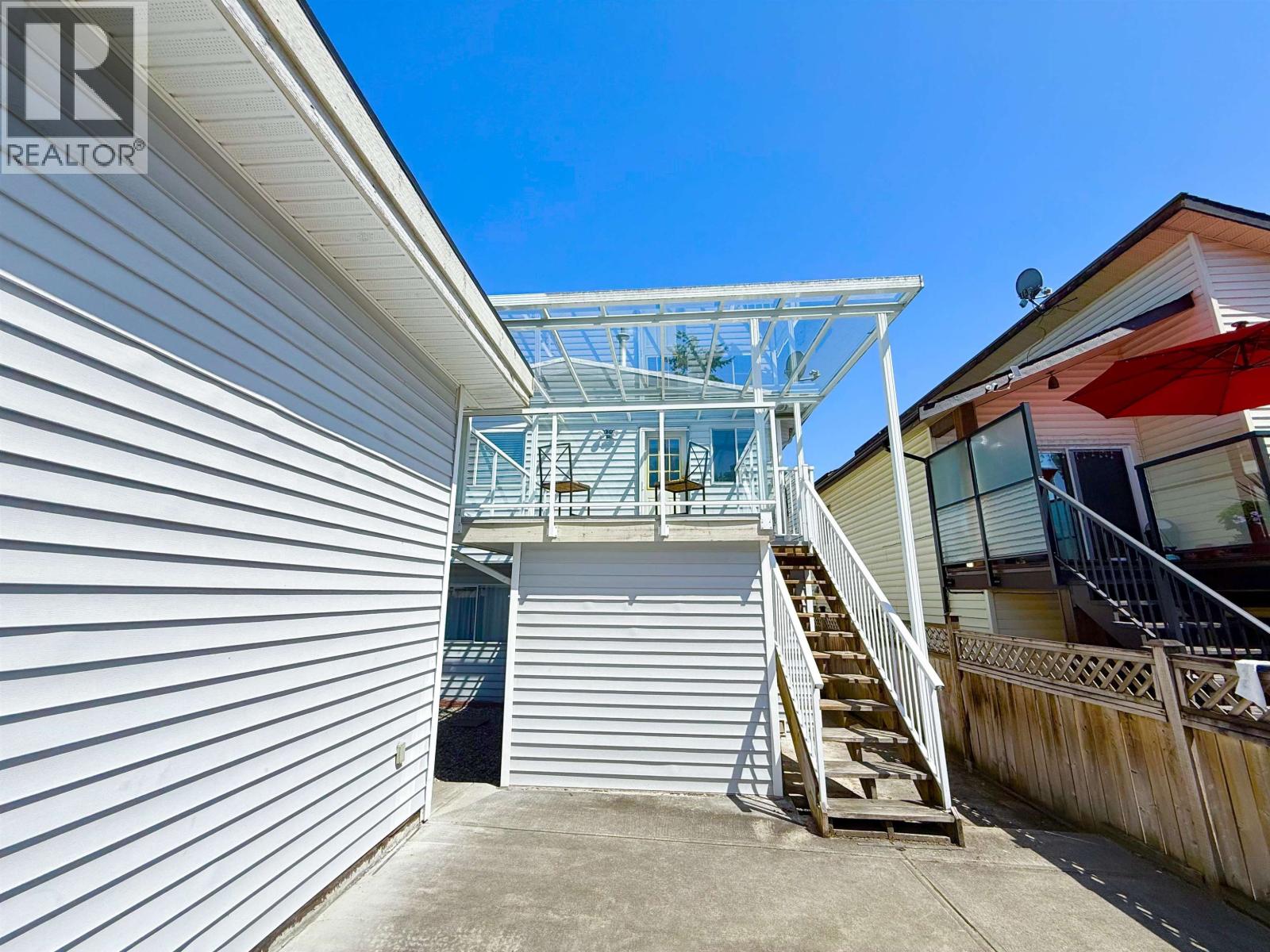 1717 Tatlow Avenue, North Vancouver, British Columbia V7P 3A1 - Photo 21 - R3065447