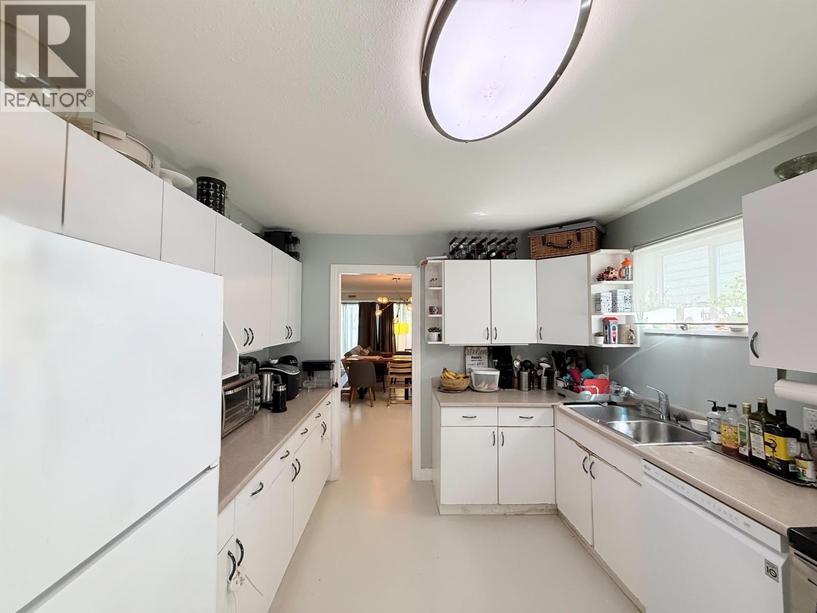 1717 Tatlow Avenue, North Vancouver, British Columbia V7P 3A1 - Photo 26 - R3065447